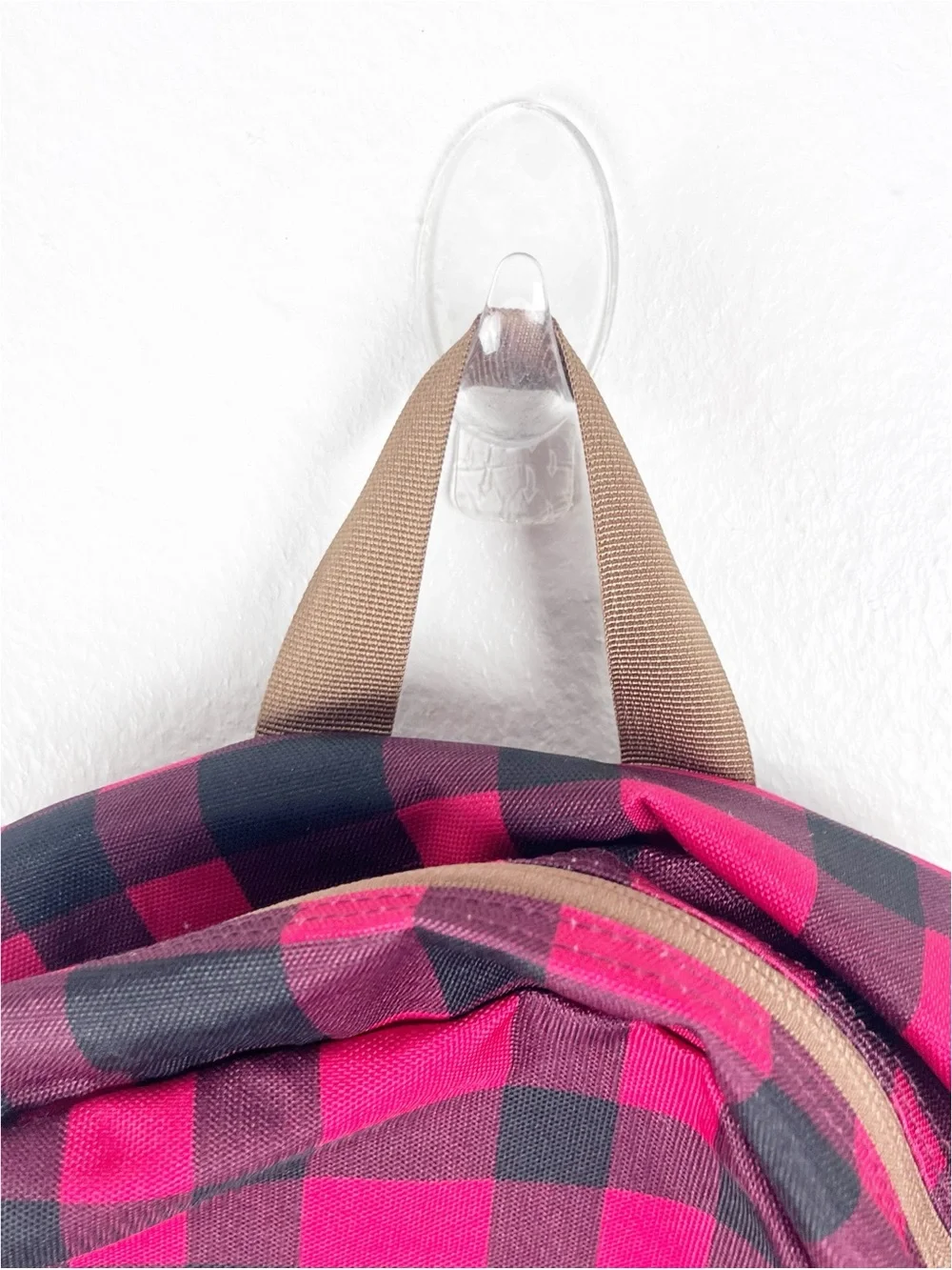 Kavu red black
